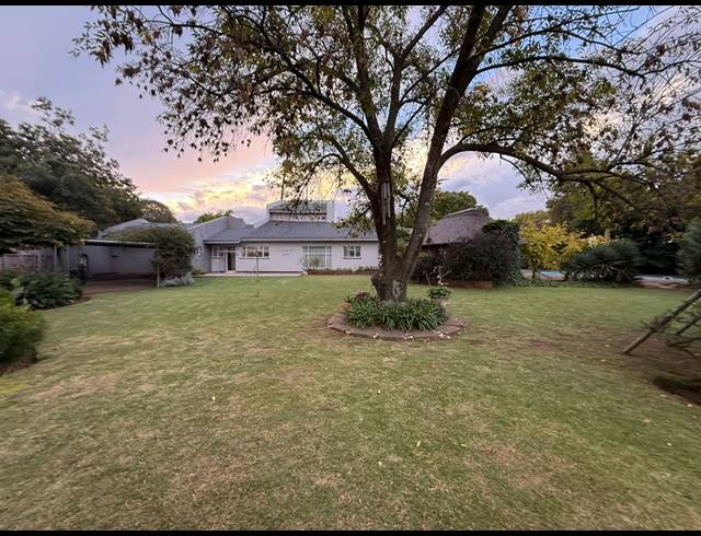 4 BEDROOM HOUSE FOR SALE IN THREE RIVERS EAST